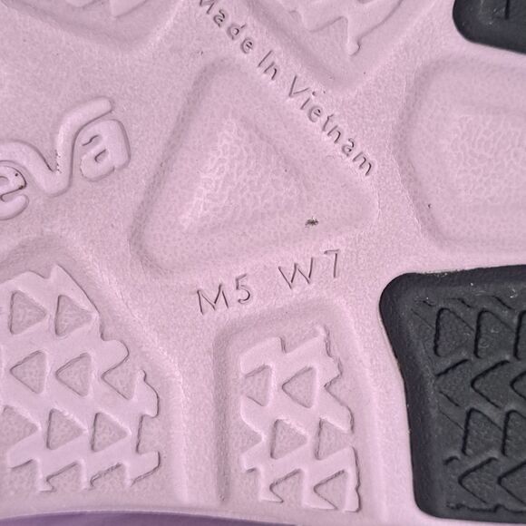 Teva Apretrail Women 7 US Slide Sandals Purple Comfortable Outdoor Casual Shoes - Picture 10 of 11